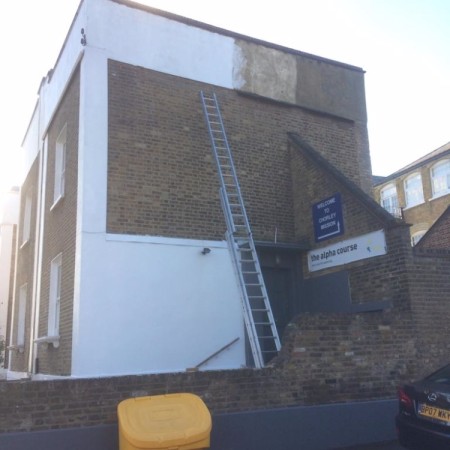 Exterior decorating & painting services in North London