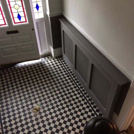 Painter and Decorator Covering Haringey, London