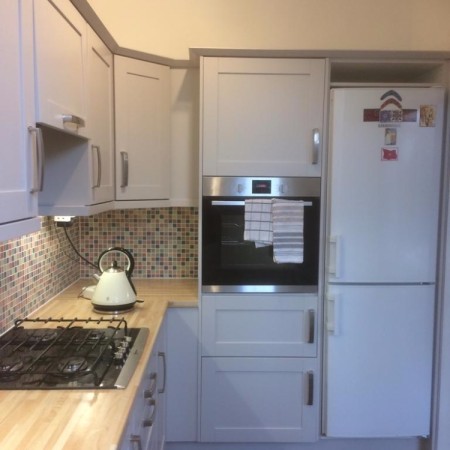 Painting a kitchen and kitchen units in Finchley N12